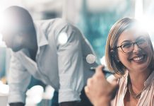 11 chiến lược EQ nhóm giúp nhận thức về cảm xúc giúp nhóm của bạn chủ động tìm hiểu và hiểu rõ về nhau hơn